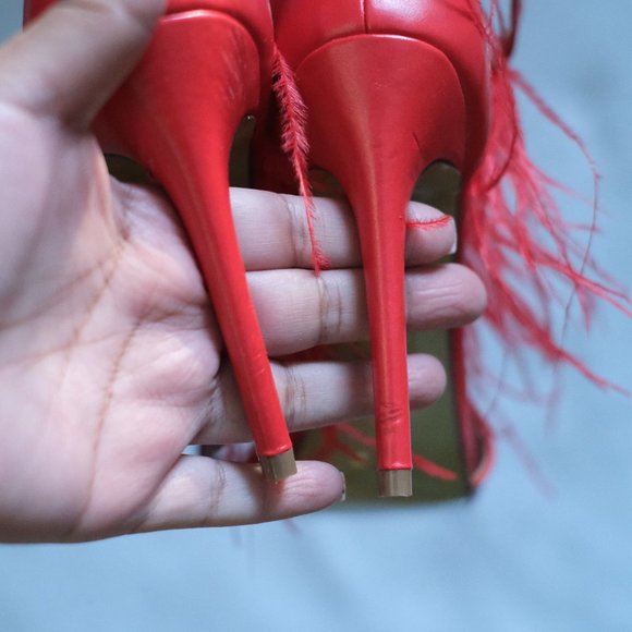 Red heels - Picture 4 of 8